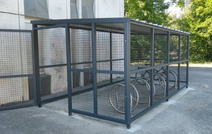 Les espaces et abris à vélo fermés